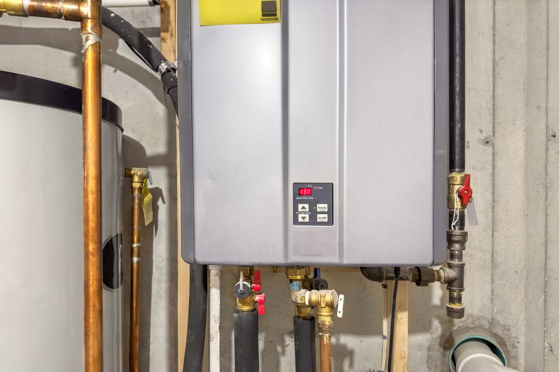 sk-tankless-water-heater Tankless Water Heaters